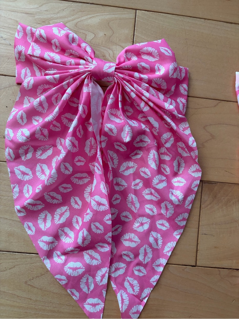 Pink Lip Print Hair Bow